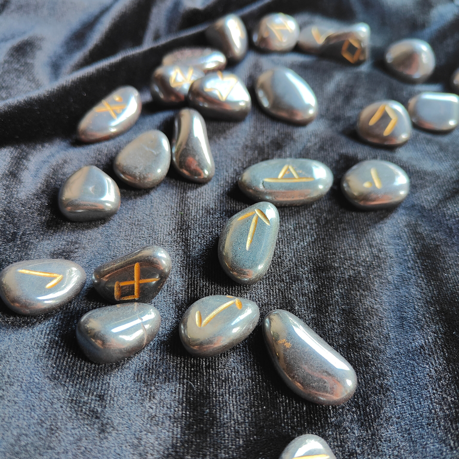 日本に | Set Rune Crystal Raven's Boutique Roost ピアス